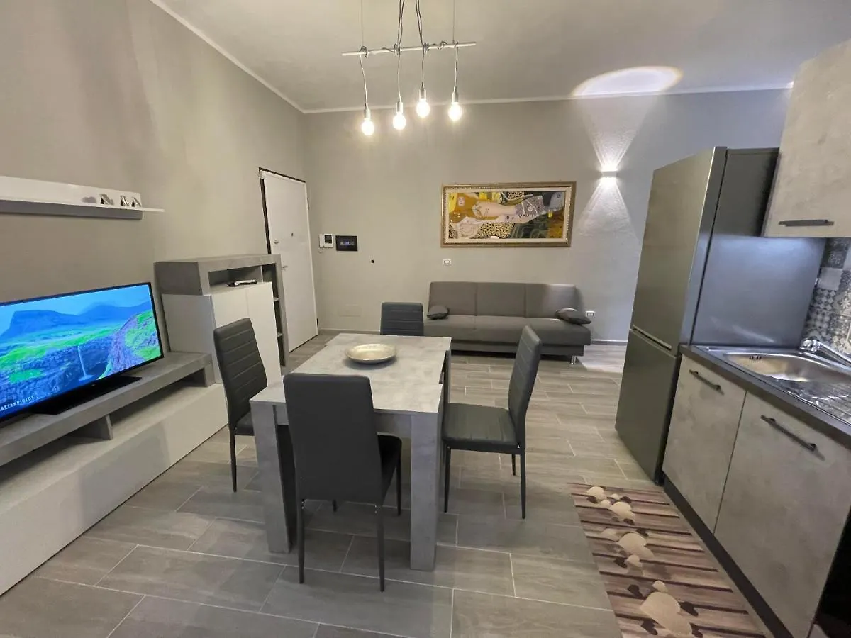 Appartamento Elegante Carbonia 0*,  Italia