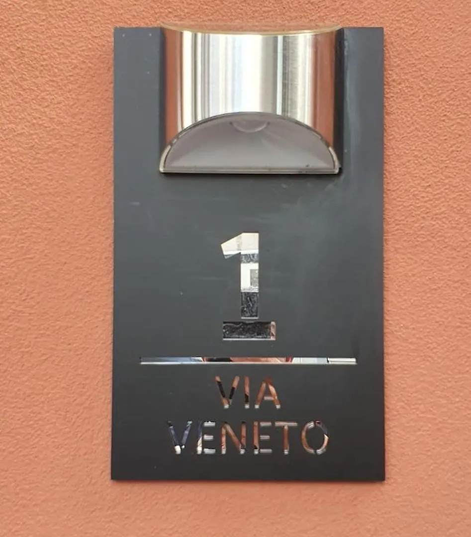 Appartamento Elegante Carbonia 0*,  Italia